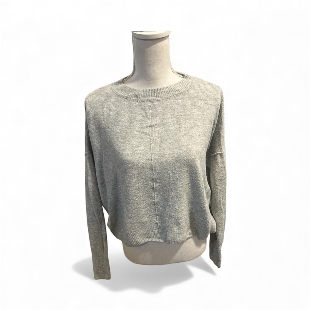 {Vince Camuto} Light Gray Sweater